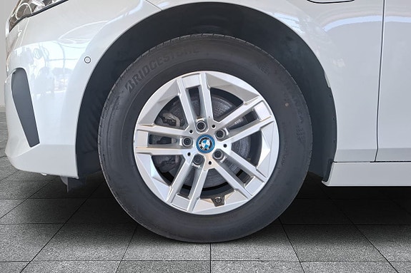 BMW 225e 8 of 18