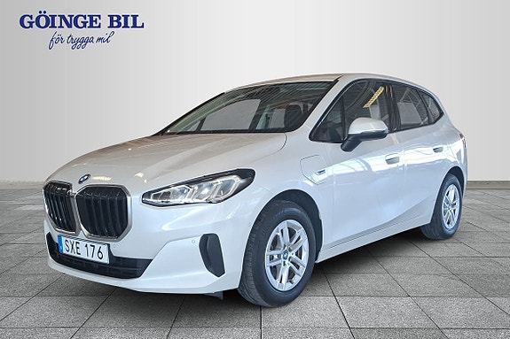 BMW 225e 3 of 5
