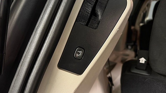 Dodge Grand Caravan 24 of 25