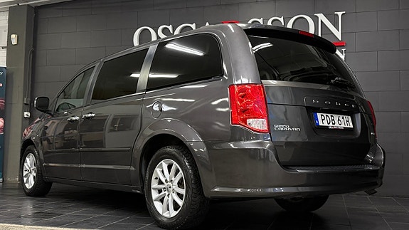 Dodge Grand Caravan 8 of 25