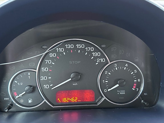 Peugeot 1007 13 of 18