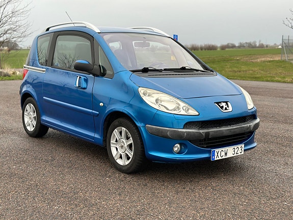 Peugeot 1007 2 of 5