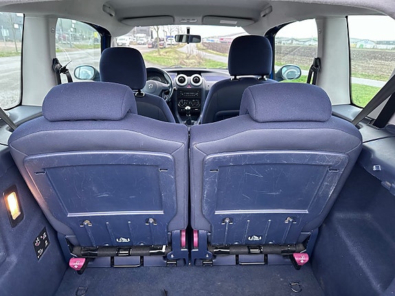 Peugeot 1007 7 of 18