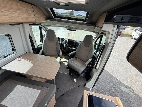Malibu Carthago Van Diversity GT Skyview 640 LE K 6 of 15