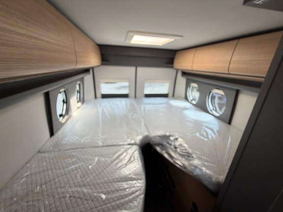 Malibu Carthago Van Diversity GT Skyview 640 LE K 9 of 15