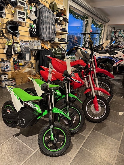 Rieju MX 12”, 250W Lekfordon 3 of 3