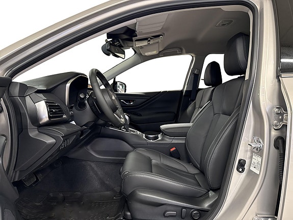 Subaru Outback 2 of 5