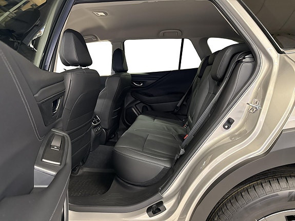 Subaru Outback 4 of 5