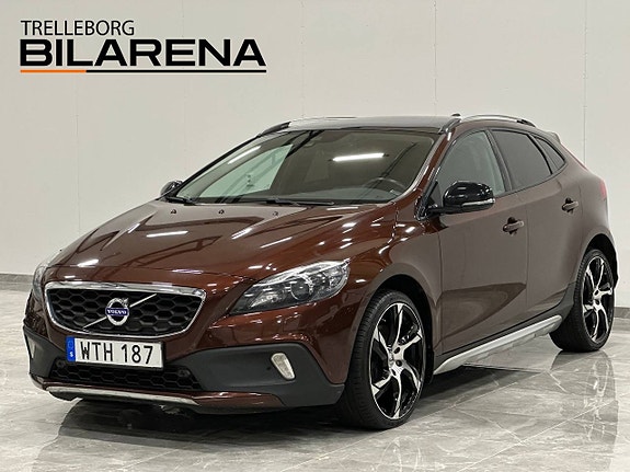 Volvo V40 Cross Country 4 of 23