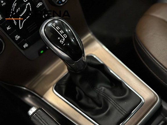 Volvo V40 Cross Country 19 of 23