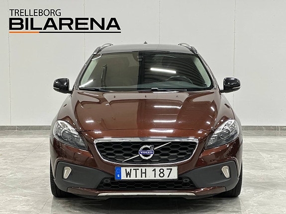 Volvo V40 Cross Country 3 of 23