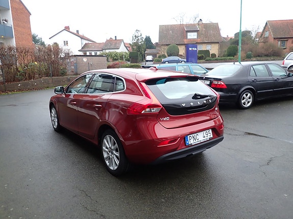 Volvo V40 7 of 9