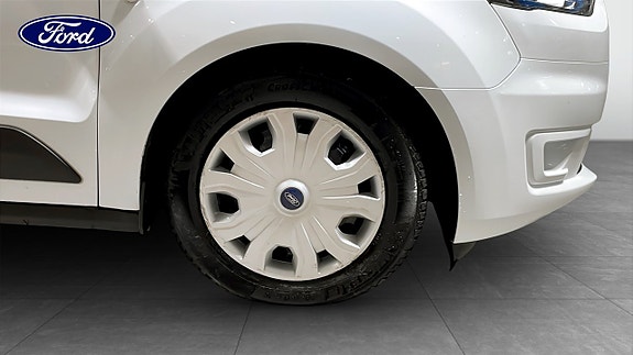 Ford Transit Connect 9 of 9