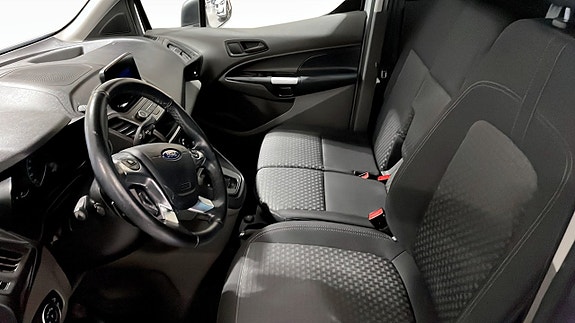 Ford Transit Connect 5 of 9