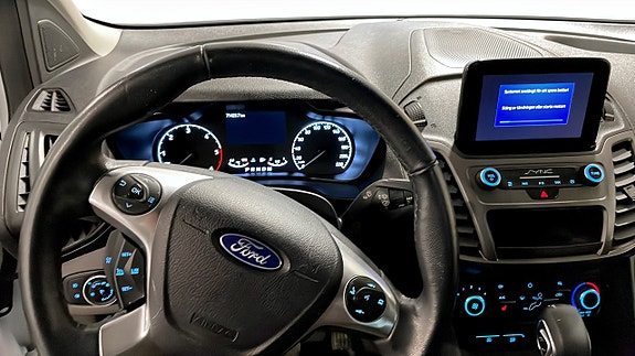 Ford Transit Connect 4 of 9