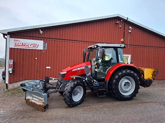Massey Ferguson 5713