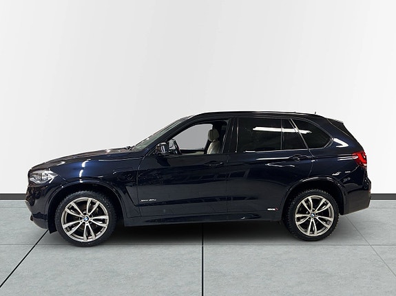 BMW X5 4 of 5