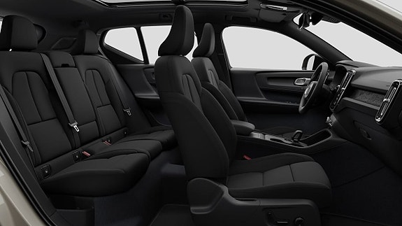 Volvo EX40 17 of 23