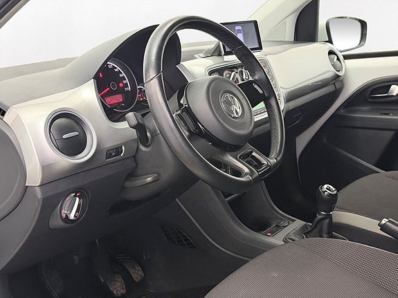 Volkswagen UP! 13 of 23