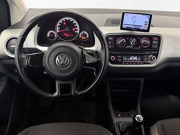 Volkswagen UP! 17 of 23