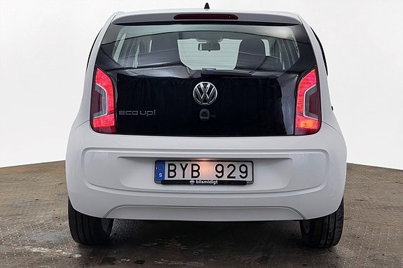 Volkswagen UP! 7 of 23