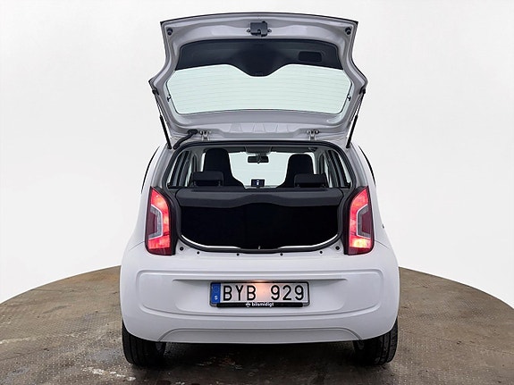 Volkswagen UP! 8 of 23