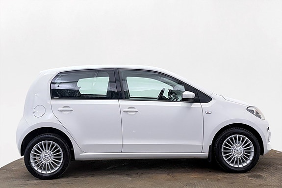 Volkswagen UP! 5 of 5