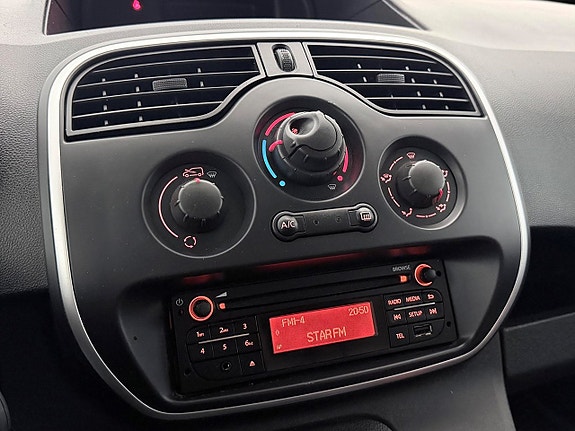 Renault Kangoo 19 of 22
