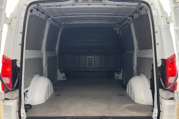 Mercedes-Benz Vito 110 24 of 25
