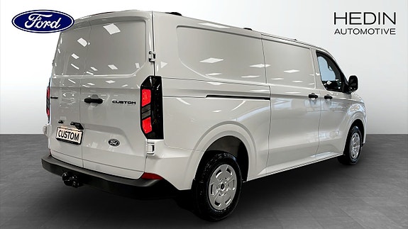 Ford Transit Custom 2 of 5