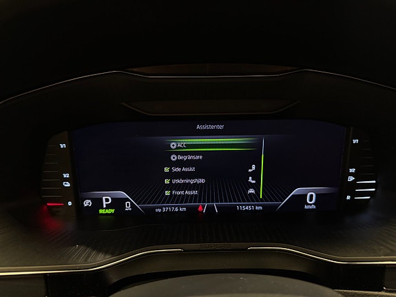 Skoda Superb 12 of 27