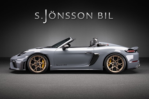 Porsche 718 Spyder RS 4 of 5
