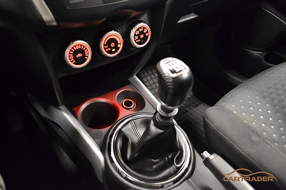 Mitsubishi ASX 13 of 15