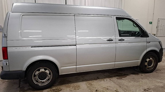 Volkswagen Transporter 3 of 5