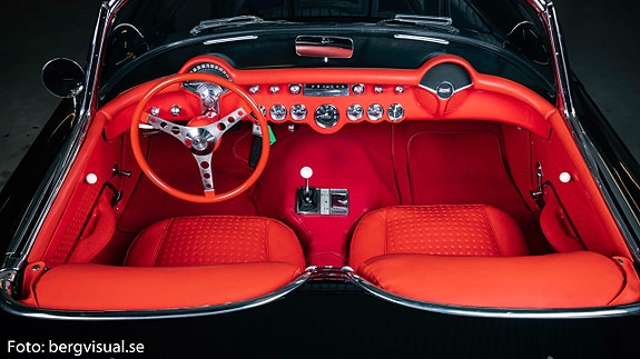 Chevrolet Corvette 6 of 20