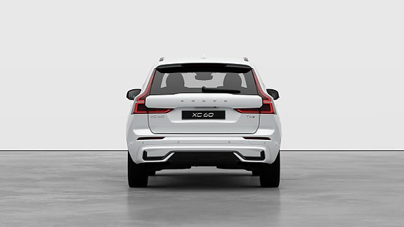 Volvo XC60 6 of 24