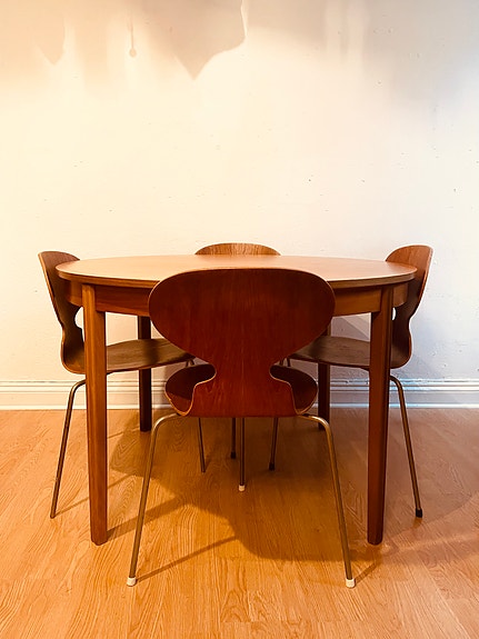 2x Runt matbord teak 50-tal, 60-tal, Soffbord, Superellips ek, Bruno Mathsson