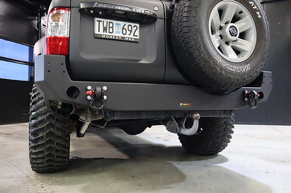 Nissan Patrol 16 of 27