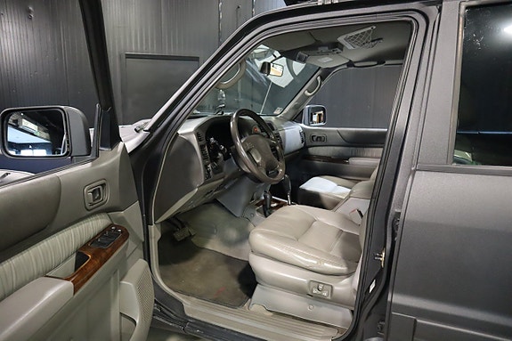 Nissan Patrol 17 of 27