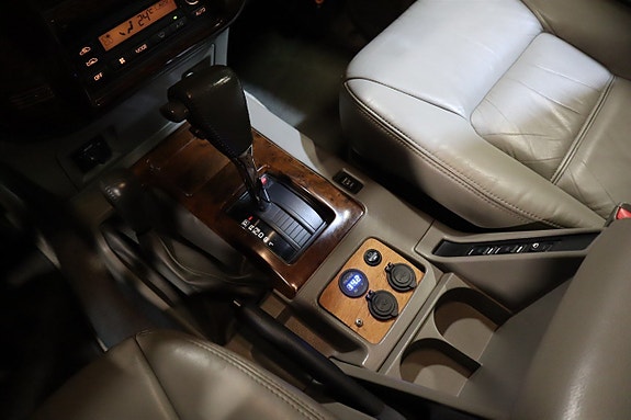 Nissan Patrol 18 of 27
