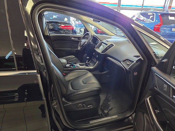 Ford S-MAX 14 of 22