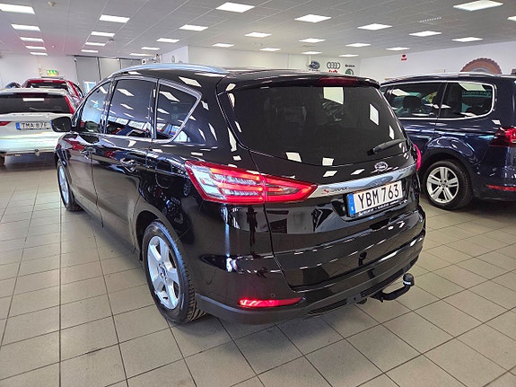 Ford S-MAX 5 of 5