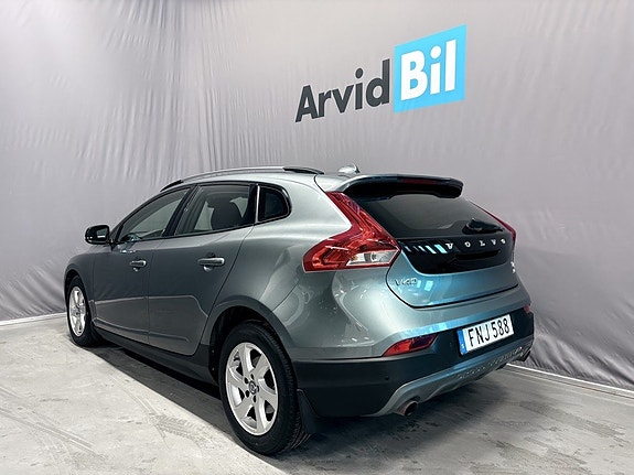 Volvo V40 Cross Country 4 of 5