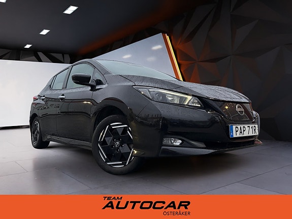 Nissan Leaf 2 of 17