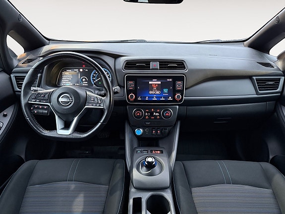 Nissan Leaf 13 of 17
