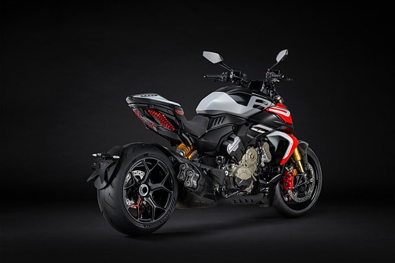 Ducati Diavel V4 RS NYHET! 12 of 20