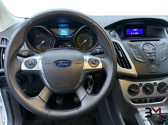 Ford Focus 10 of 16