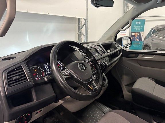 Volkswagen Transporter 11 of 20
