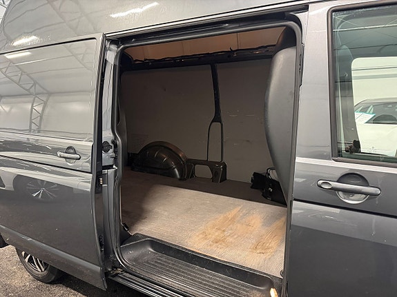 Volkswagen Transporter 17 of 20