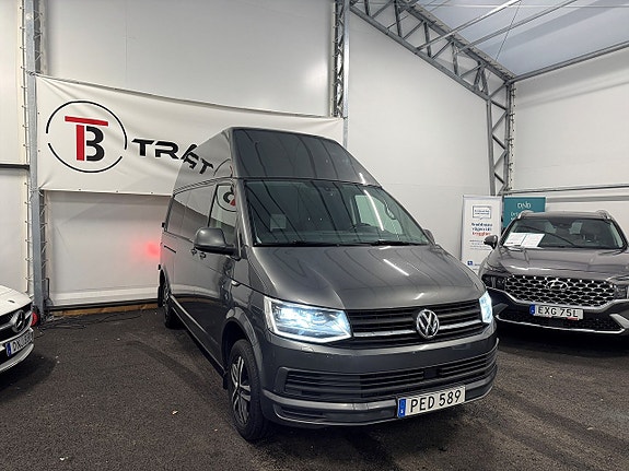Volkswagen Transporter 3 of 5